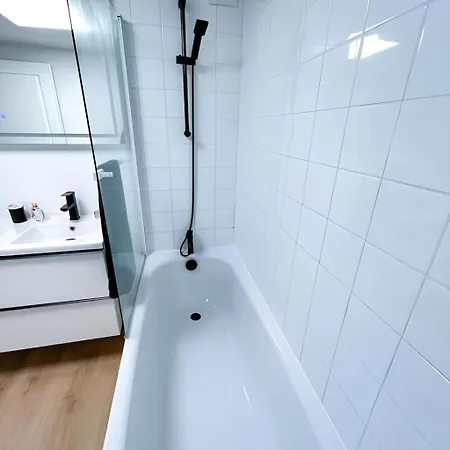 Fontenelle Linge Et Menages Inclus شقة